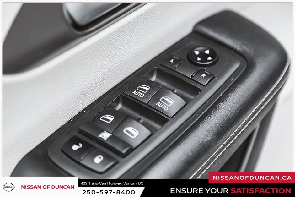 2021 Chrysler Grand Caravan SXT-11
