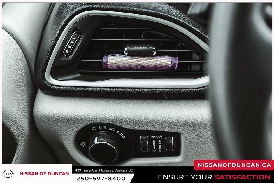 2021 Chrysler Grand Caravan SXT-23