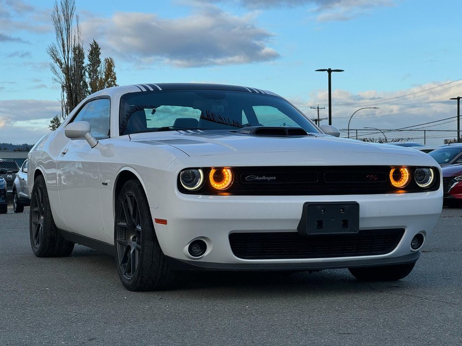 2017 Dodge Challenger R/T Shaker-2