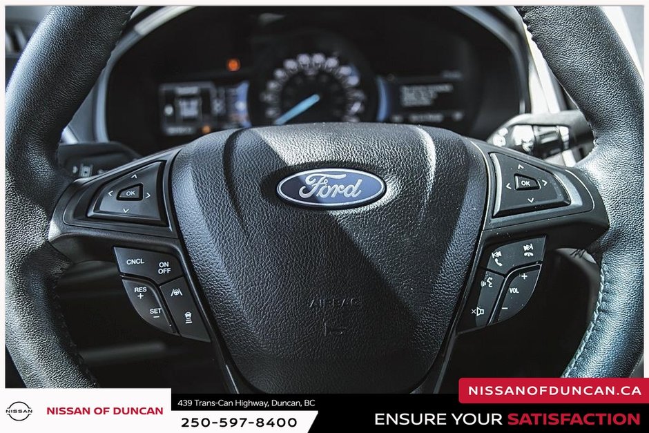 2022 Ford Edge SEL-26