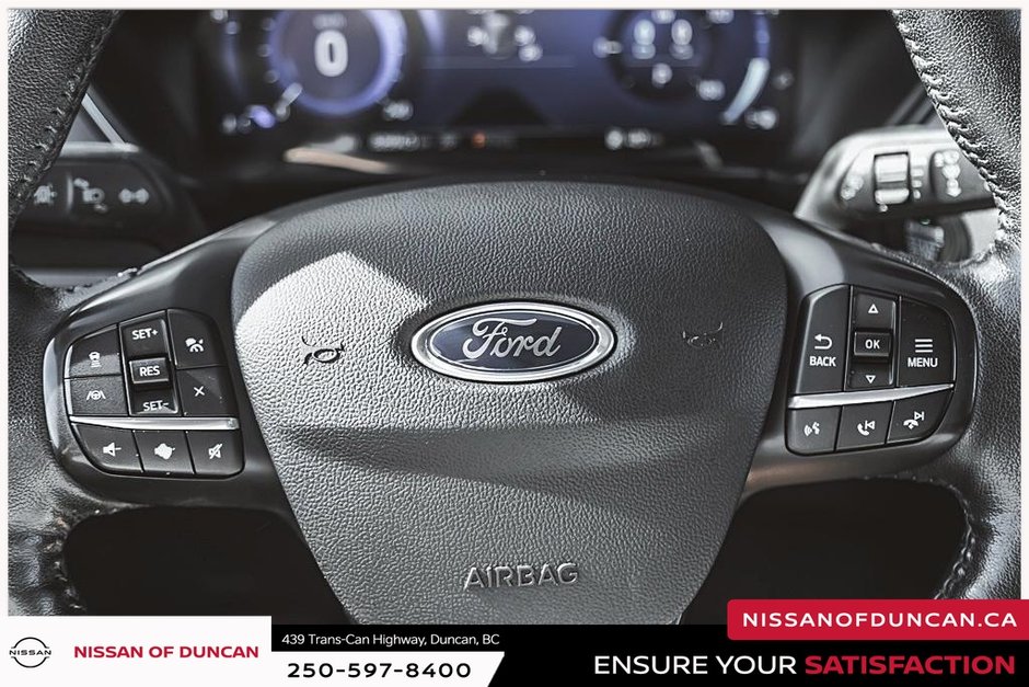 2020 Ford Escape Titanium Hybrid-25