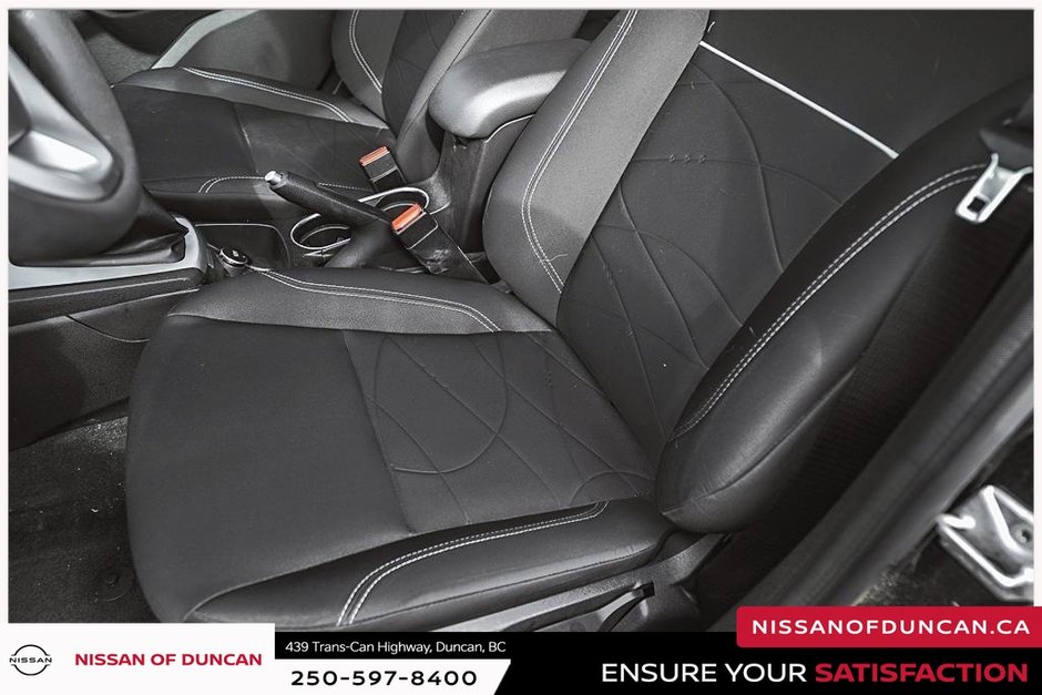 2014 Ford Fiesta SE-11