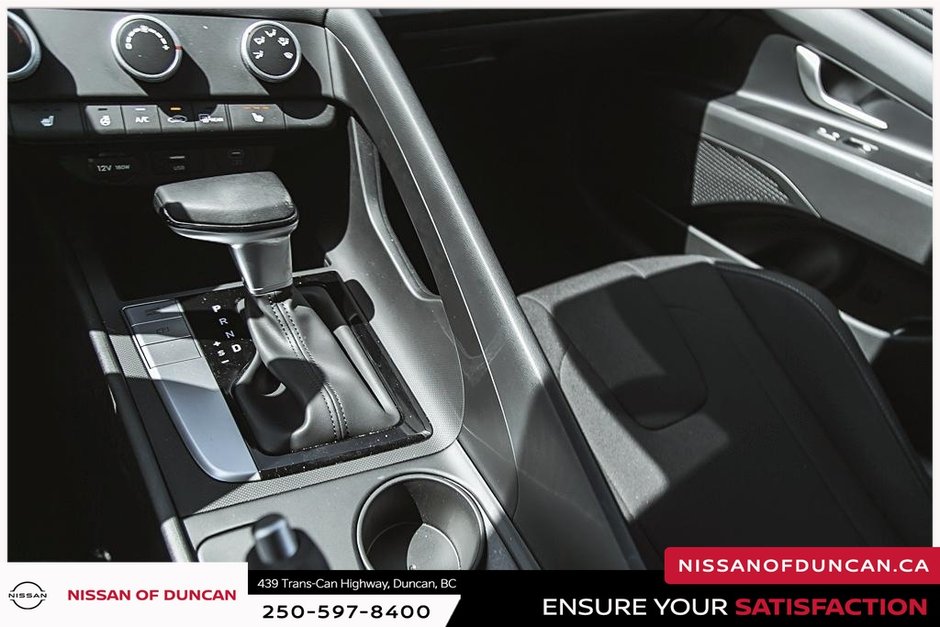 2025 Hyundai Elantra Preferred-30