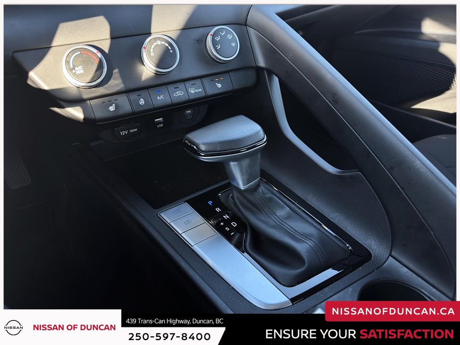 2025 Hyundai Elantra Preferred-16