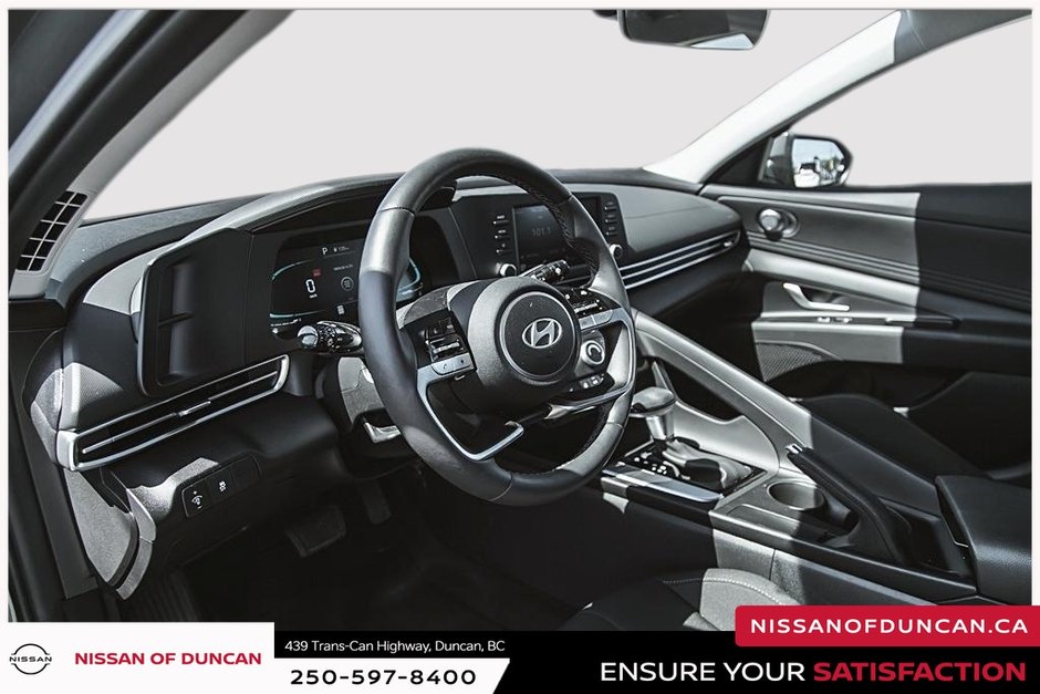 2025 Hyundai Elantra Preferred-10