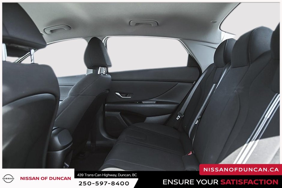 2025 Hyundai Elantra Preferred-13