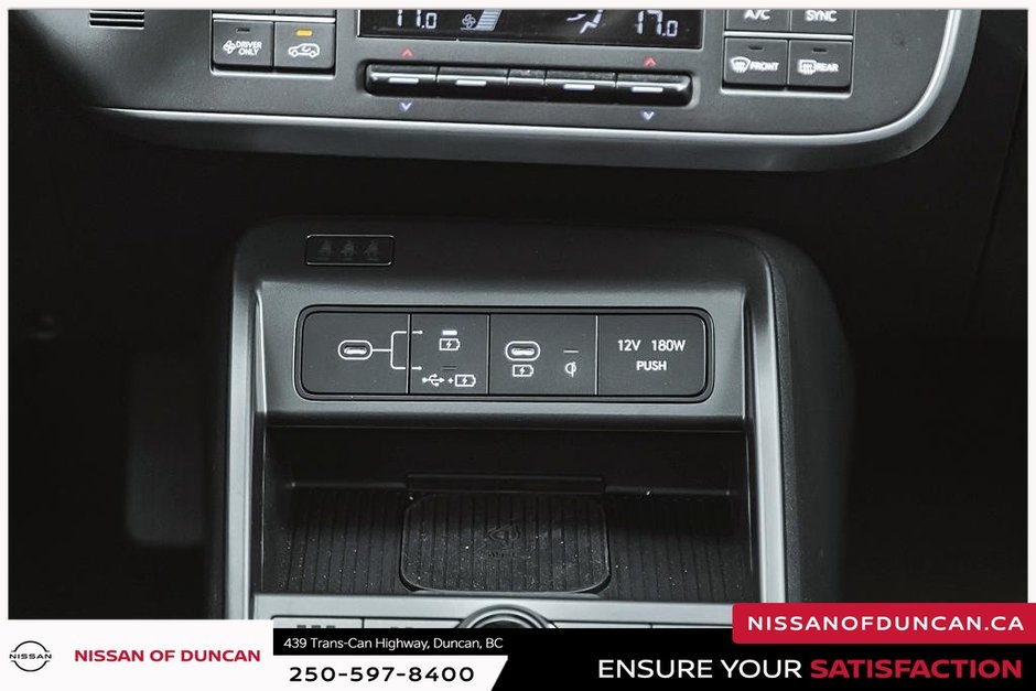 2025 Hyundai KONA ELECTRIC Preferred w/Ultimate Package-19