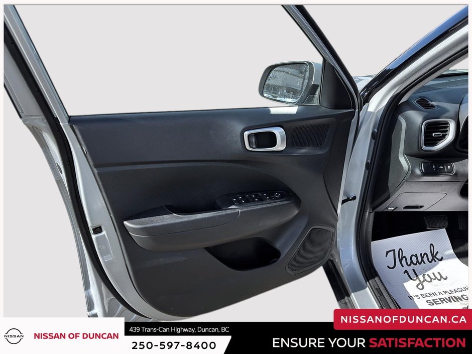 2021 Hyundai Venue Preferred-11