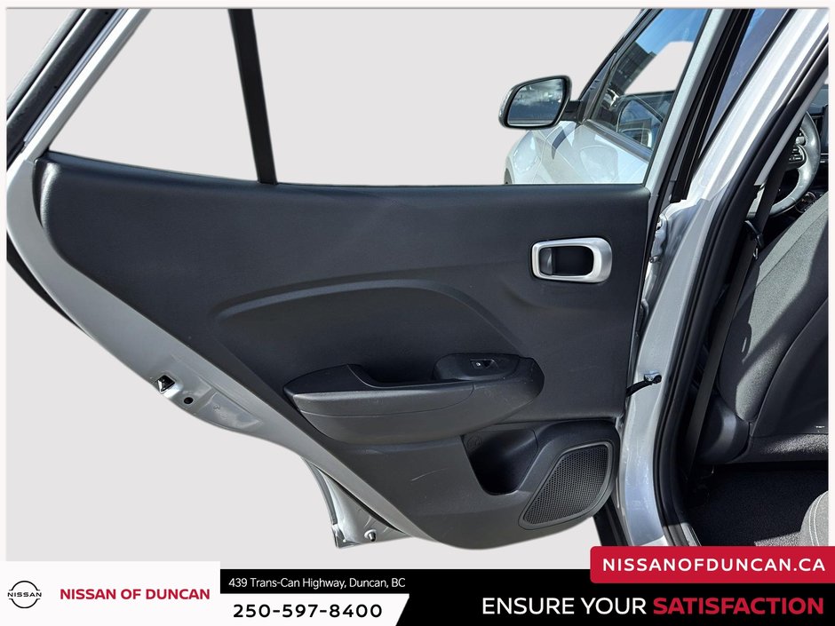 2021 Hyundai Venue Preferred-10