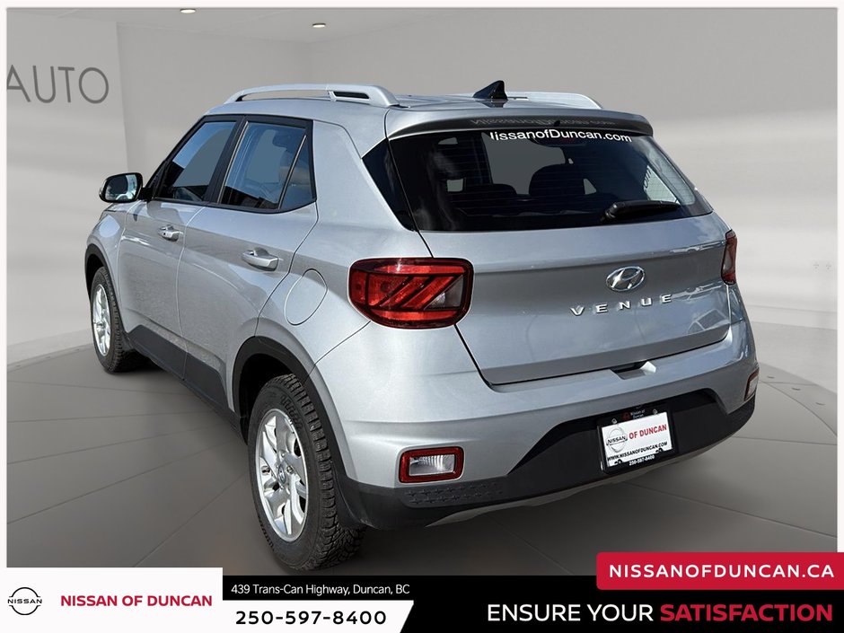 2021 Hyundai Venue Preferred-3