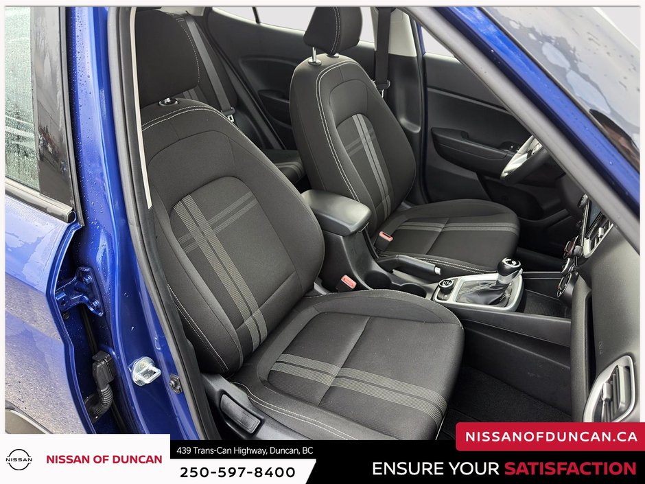 2022 Hyundai Venue Trend-7