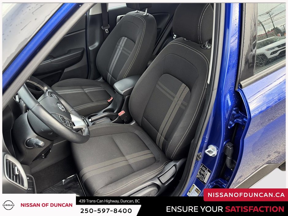 2022 Hyundai Venue Trend-8