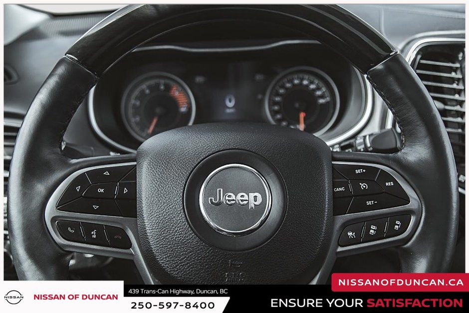 2019 Jeep Cherokee Overland-27