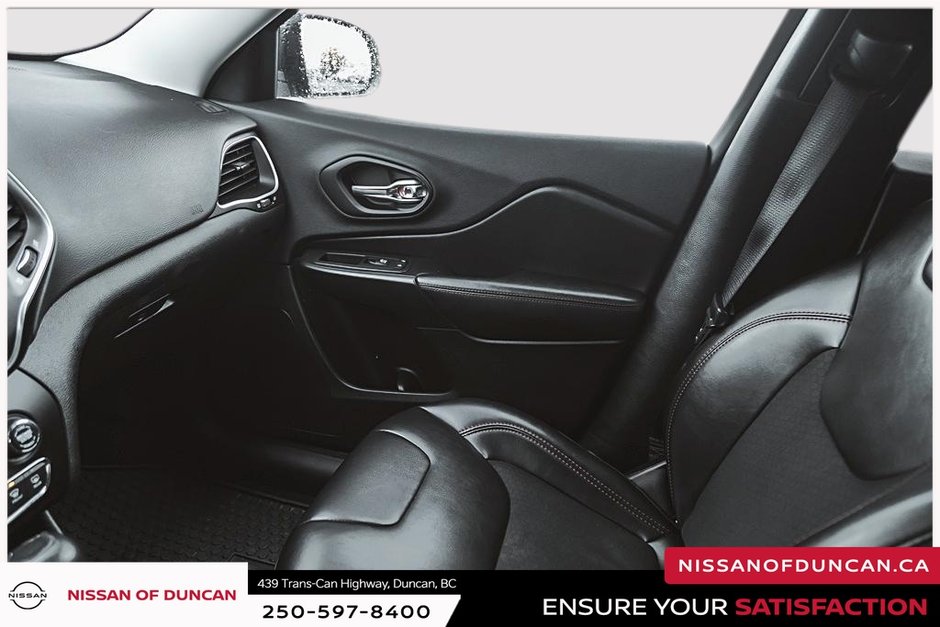 2019 Jeep Cherokee Trailhawk-31