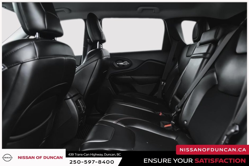 2019 Jeep Cherokee Trailhawk-16