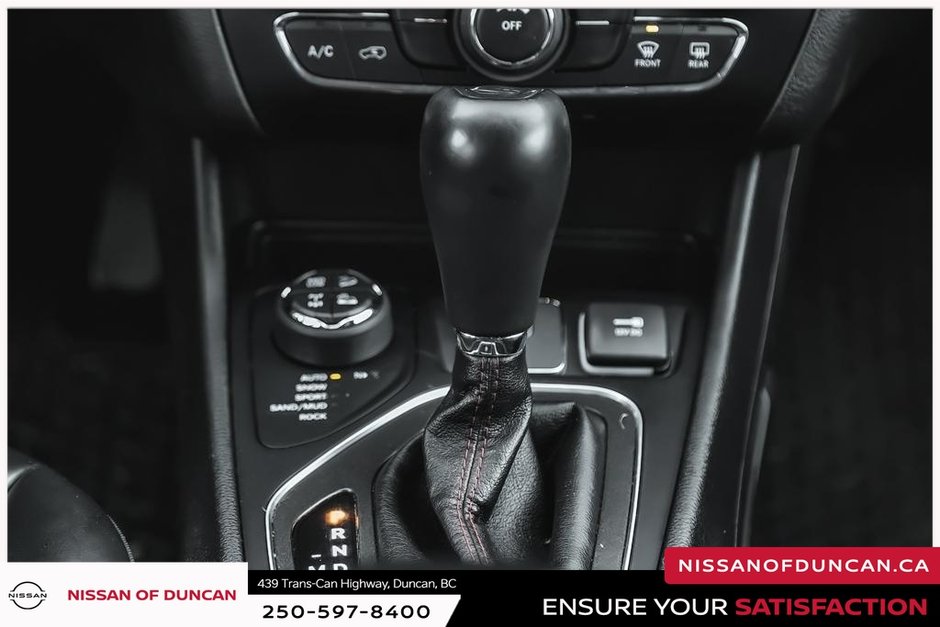 2019 Jeep Cherokee Trailhawk-21