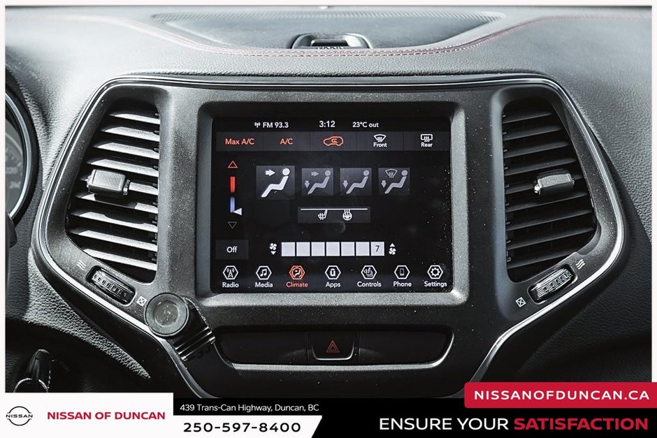 2020 Jeep Cherokee Trailhawk-17
