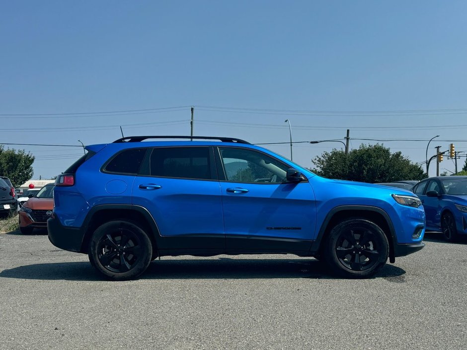 2023 Jeep Cherokee Altitude-5