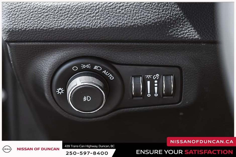 2021 Jeep Compass Trailhawk-21