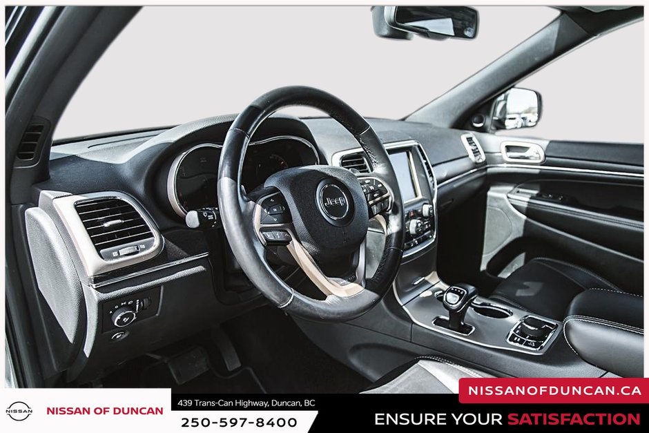 2015 Jeep Grand Cherokee Limited-11