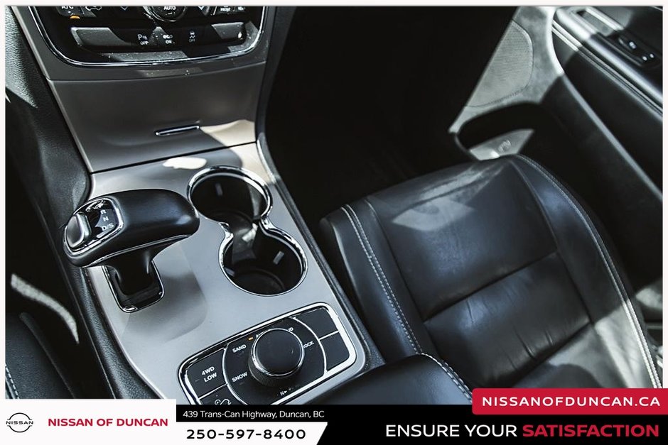 2015 Jeep Grand Cherokee Limited-29