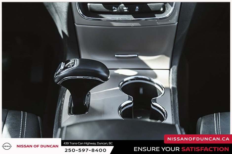 2015 Jeep Grand Cherokee Limited-18