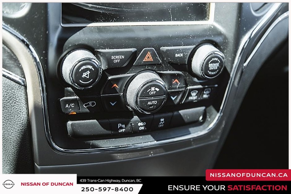 2015 Jeep Grand Cherokee Limited-26