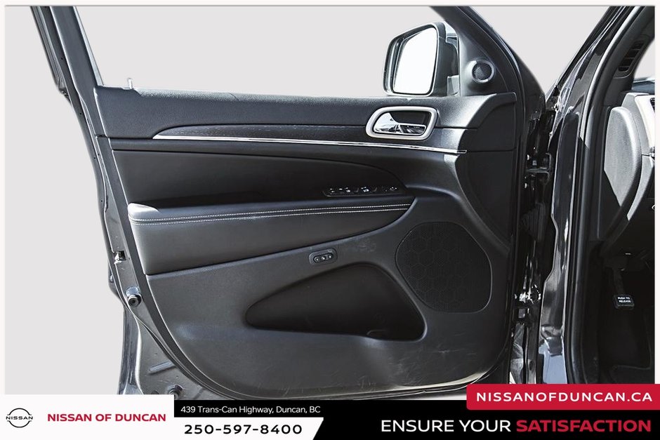 2015 Jeep Grand Cherokee Limited-10