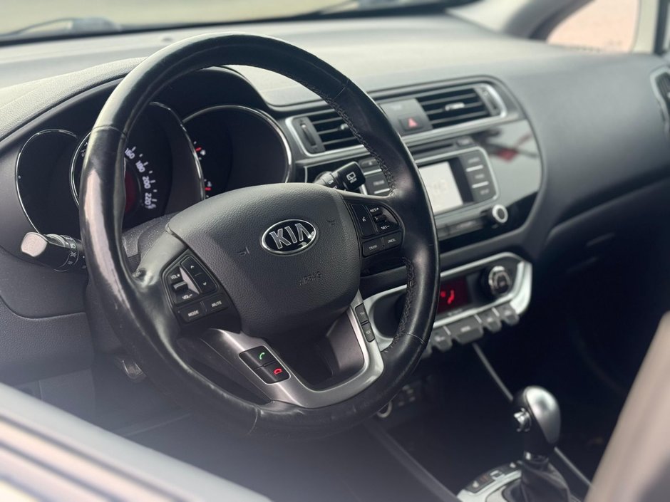 2016 Kia Rio-7