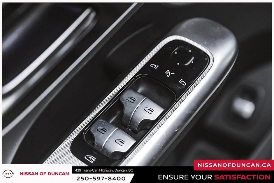 2024 Mercedes-Benz GLC 300-11