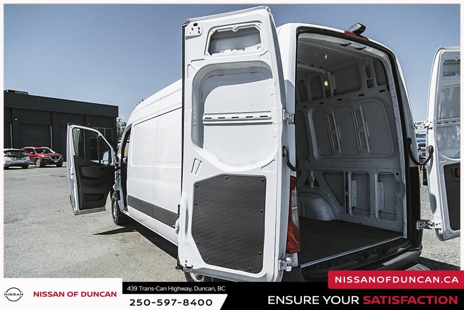2020 Mercedes-Benz Sprinter 2500 Cargo 170 WB-9