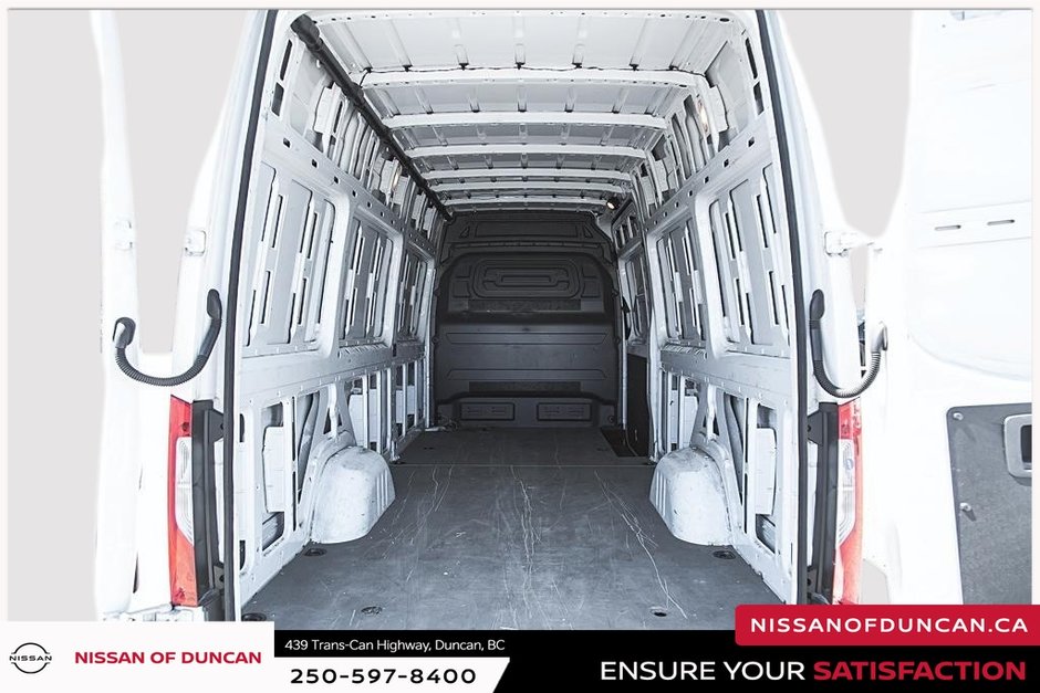 2020 Mercedes-Benz Sprinter 2500 Cargo 170 WB-11