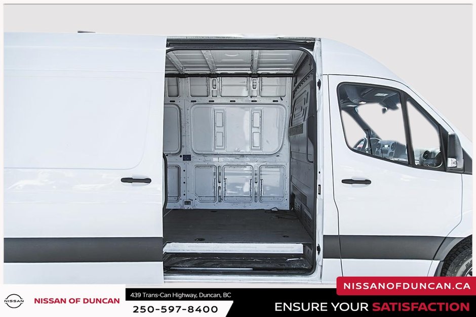 2020 Mercedes-Benz Sprinter 2500 Cargo 170 WB-12
