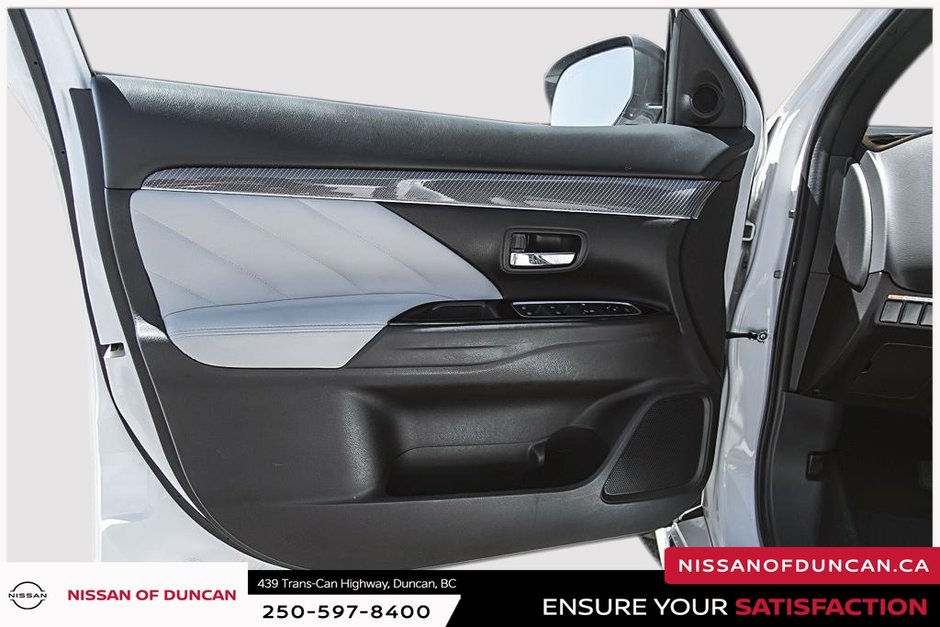 2020 Mitsubishi OUTLANDER PHEV SEL-10