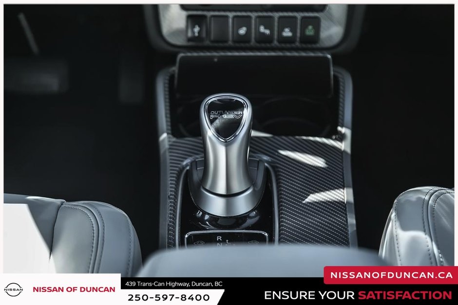 2020 Mitsubishi OUTLANDER PHEV SEL-19