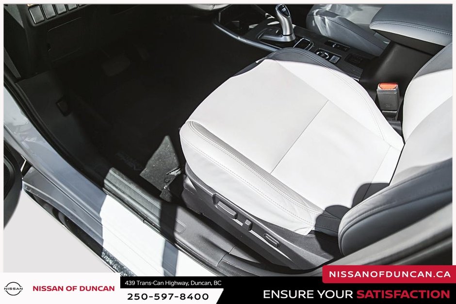 2020 Mitsubishi OUTLANDER PHEV SEL-12