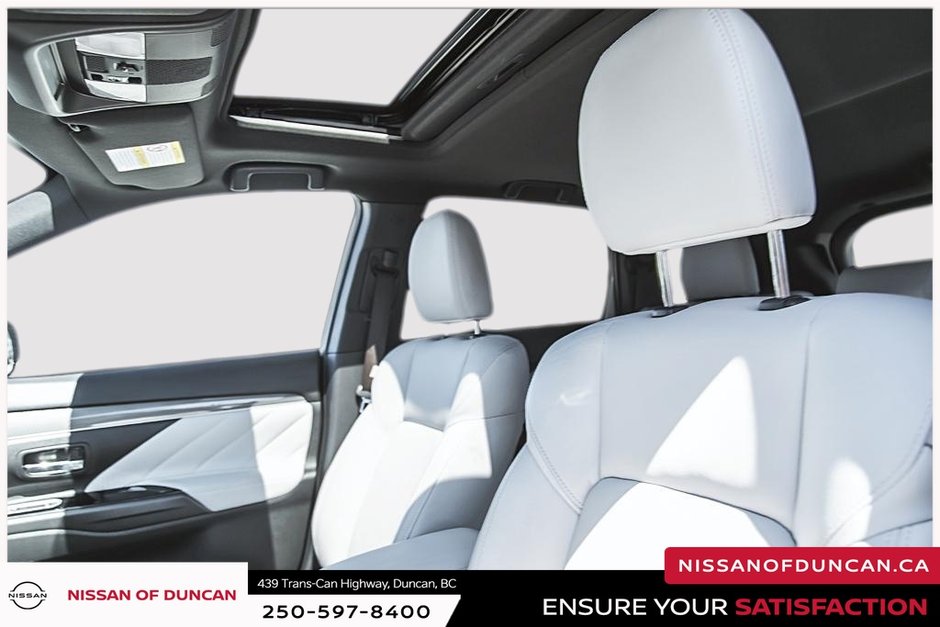 2020 Mitsubishi OUTLANDER PHEV SEL-13