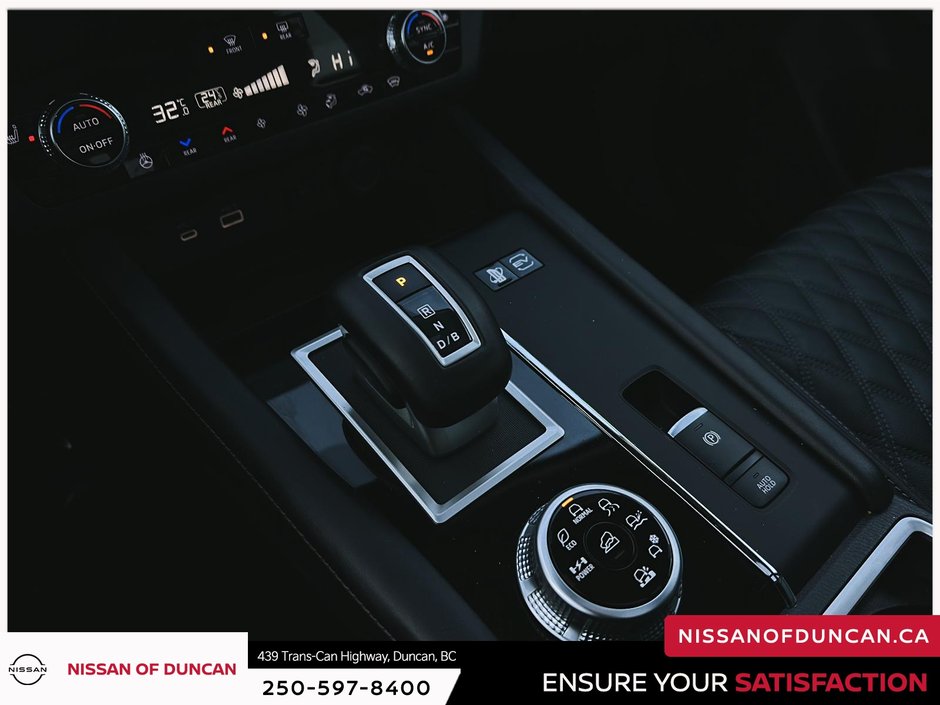 2025 Mitsubishi Outlander PHEV-16