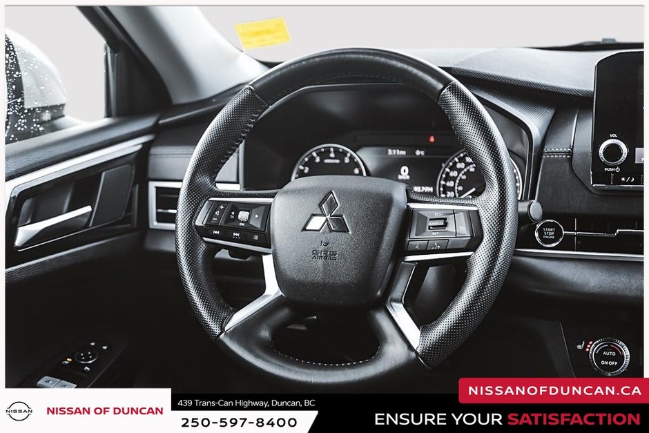 2024 Mitsubishi Outlander ES-15