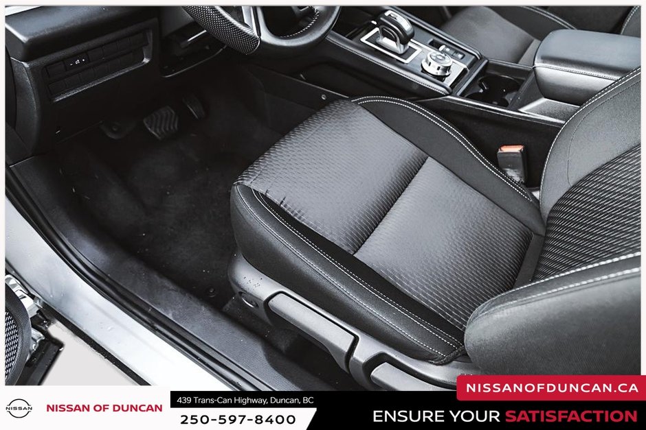 2024 Mitsubishi Outlander ES-11