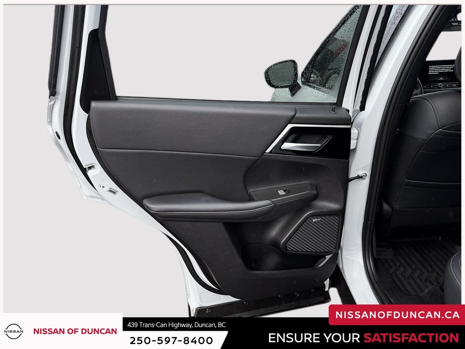 2025 Mitsubishi Outlander LE-10