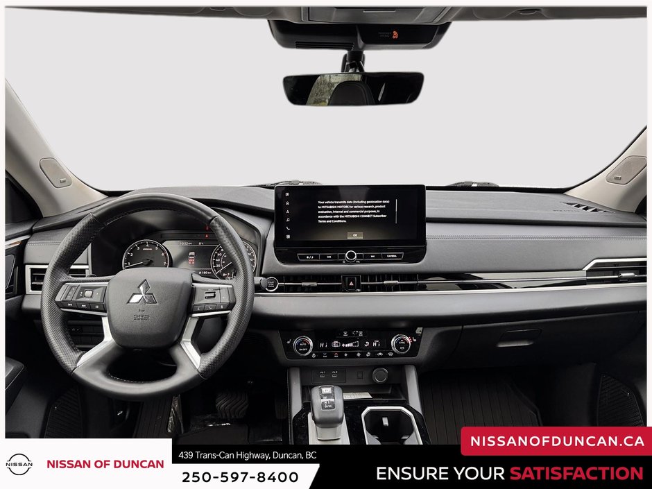 2025 Mitsubishi Outlander LE-9