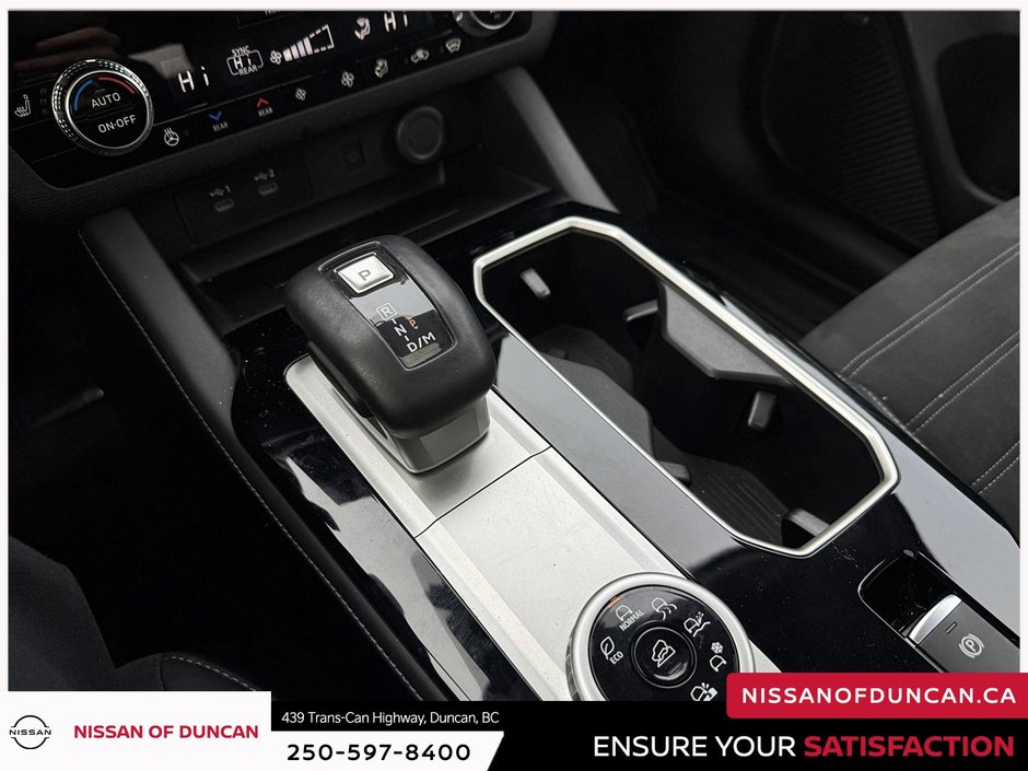 2025 Mitsubishi Outlander LE-15