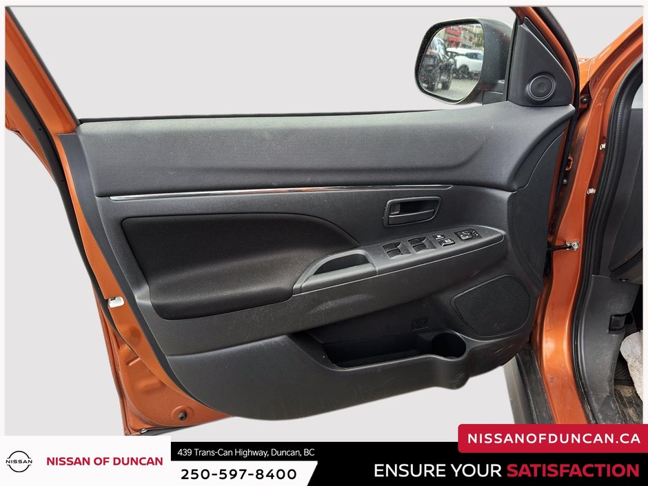 2025 Mitsubishi RVR ES AWC-10