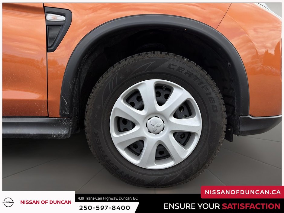 2025 Mitsubishi RVR ES AWC-6