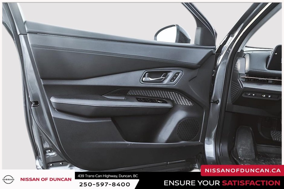 2025 Nissan Ariya ENGAGE-9