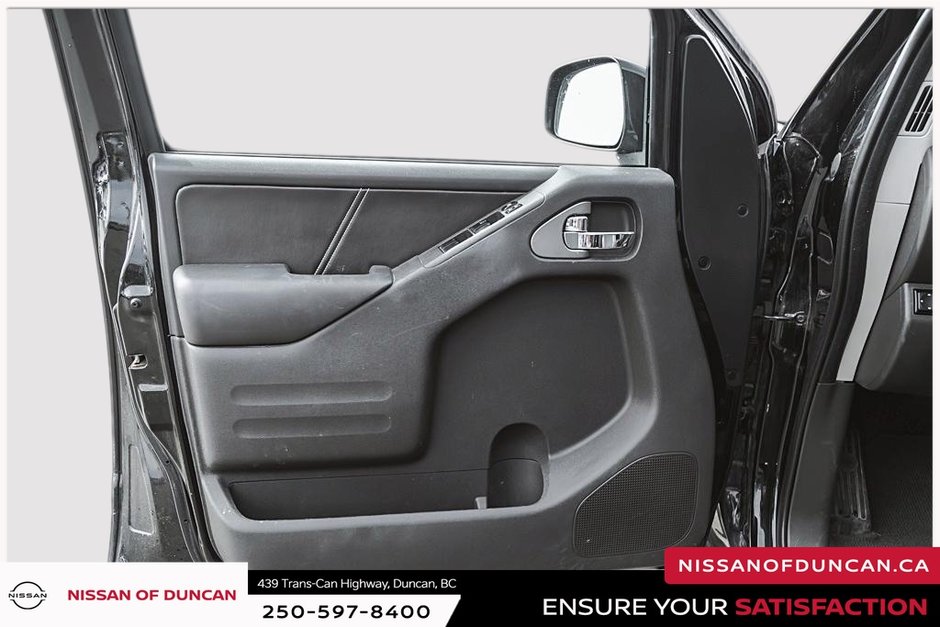 2016 Nissan Frontier PRO-4X-9