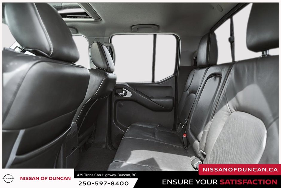 2016 Nissan Frontier PRO-4X-13