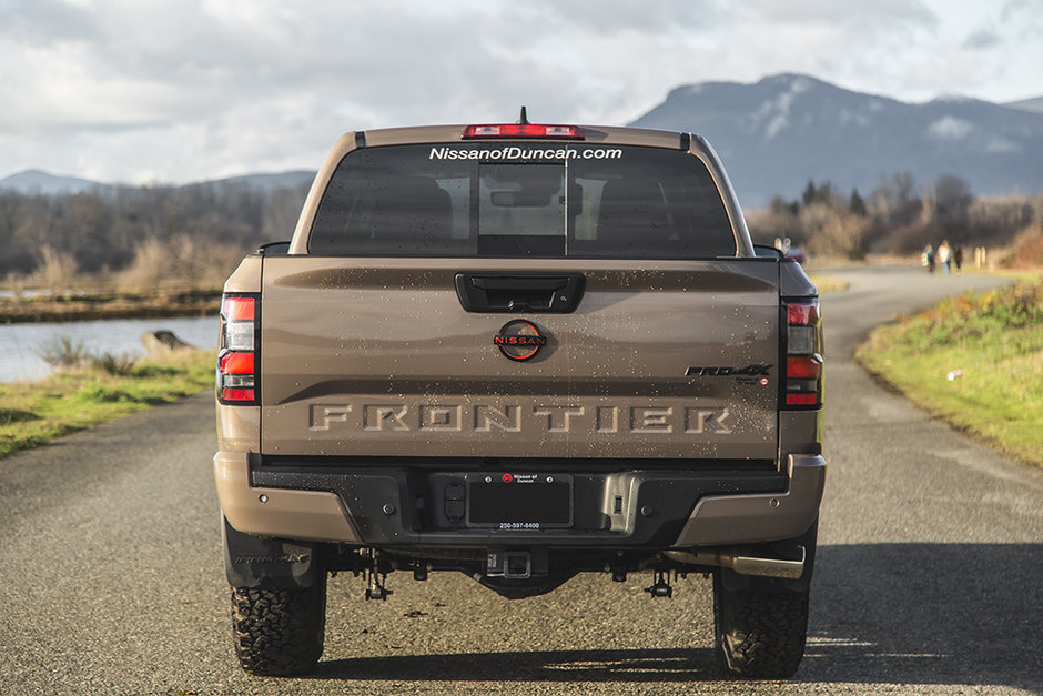 2023 Nissan Frontier PRO-4X-9