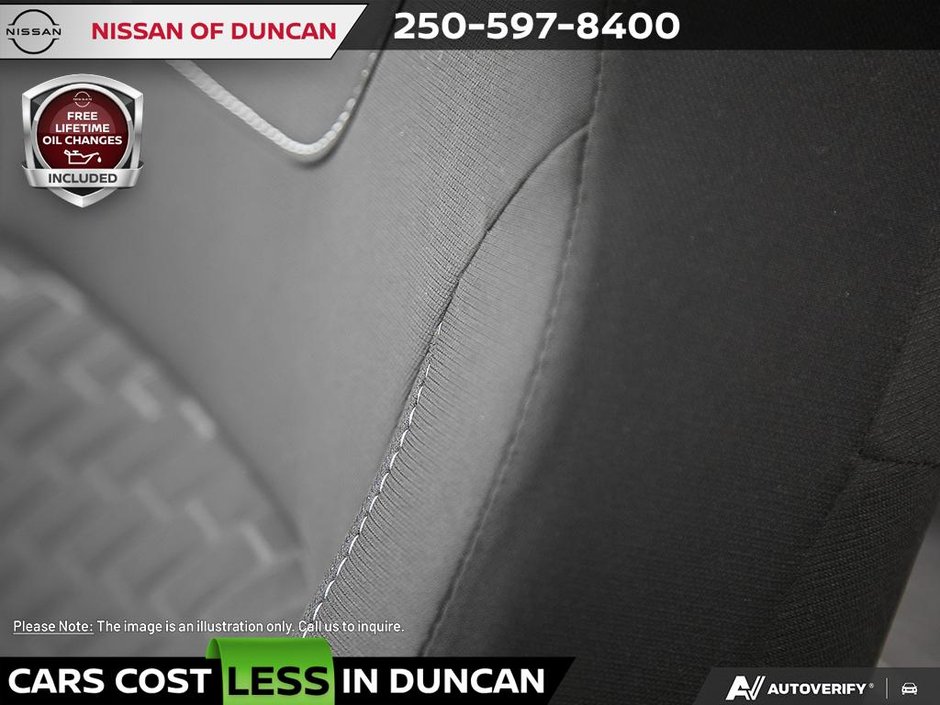 2025 Nissan Kicks Play SV-19